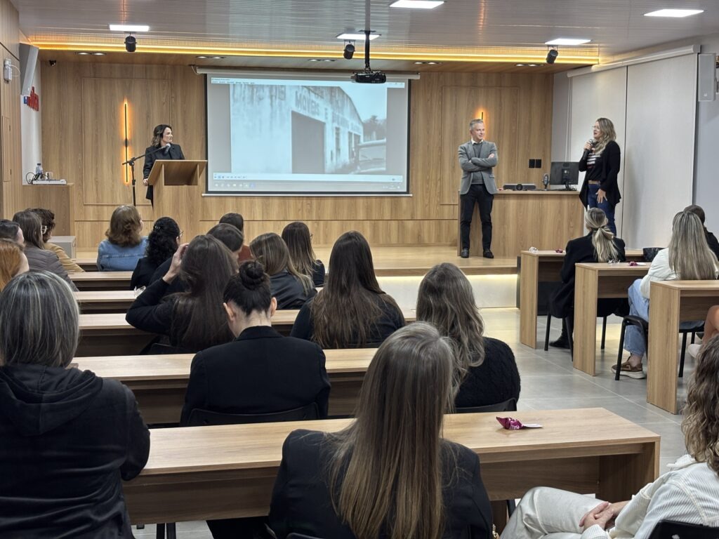 Núcleo da Mulher Empreendedora de Ituporanga promove visita técnica à Fabribam 21 IMG 1209